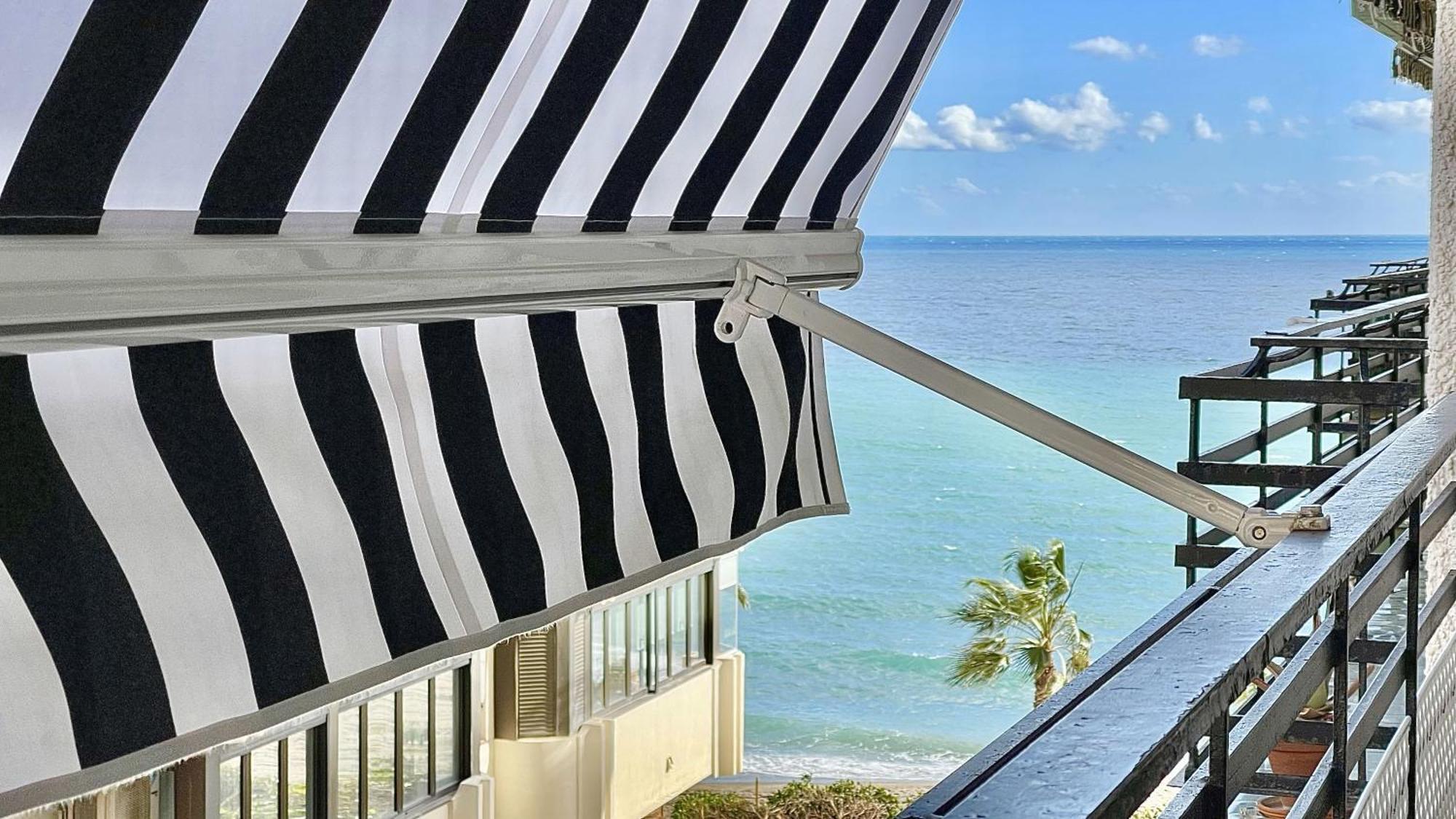Beachfront 1br In Center Of Marbella! Appartement Marbella